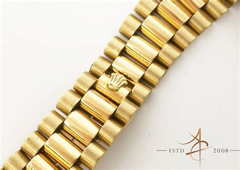 weight of rolex 18k gold links|Rolex hollow 18k links.